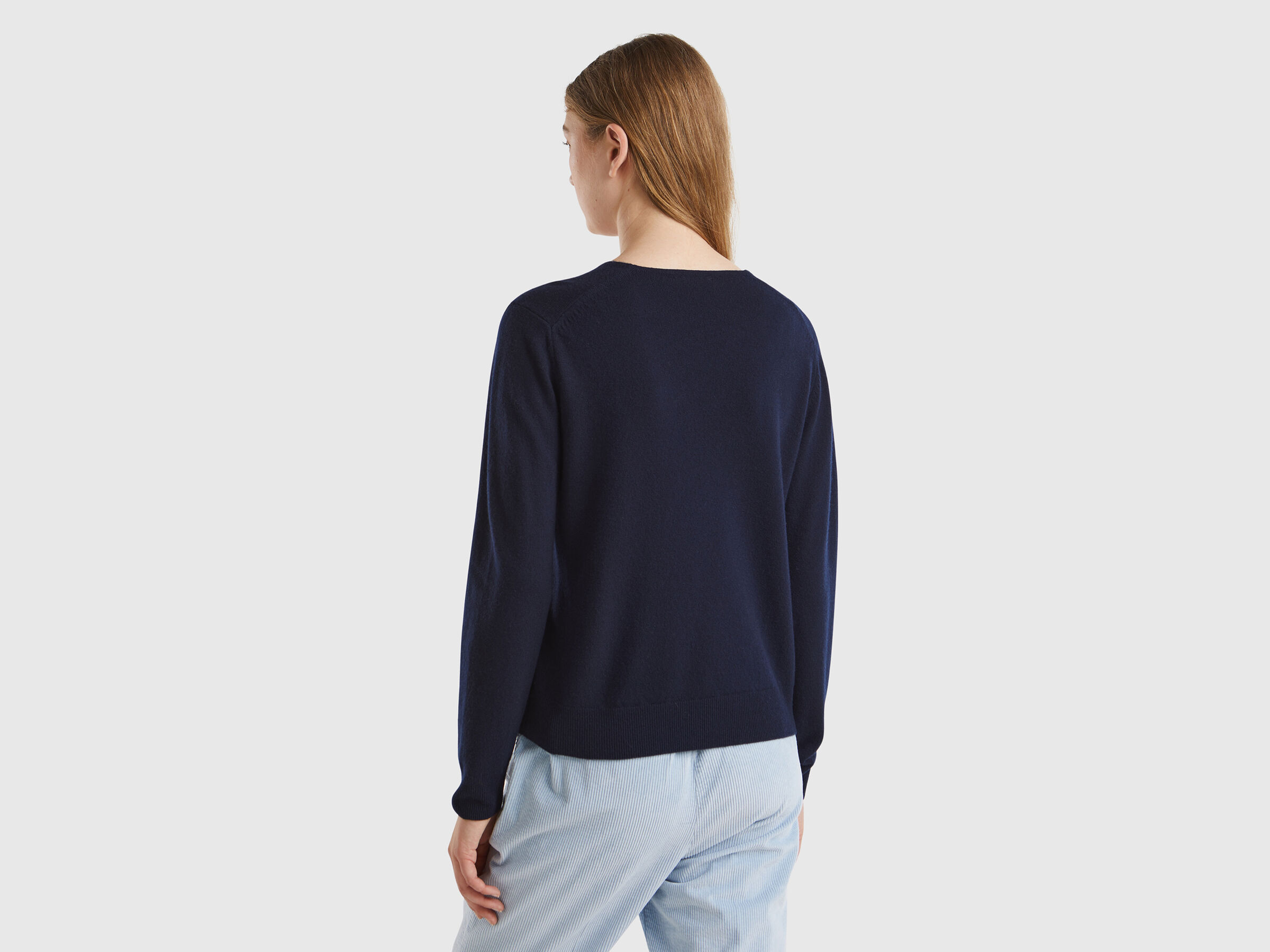 V NECK SWEATER L/S Women image number 2